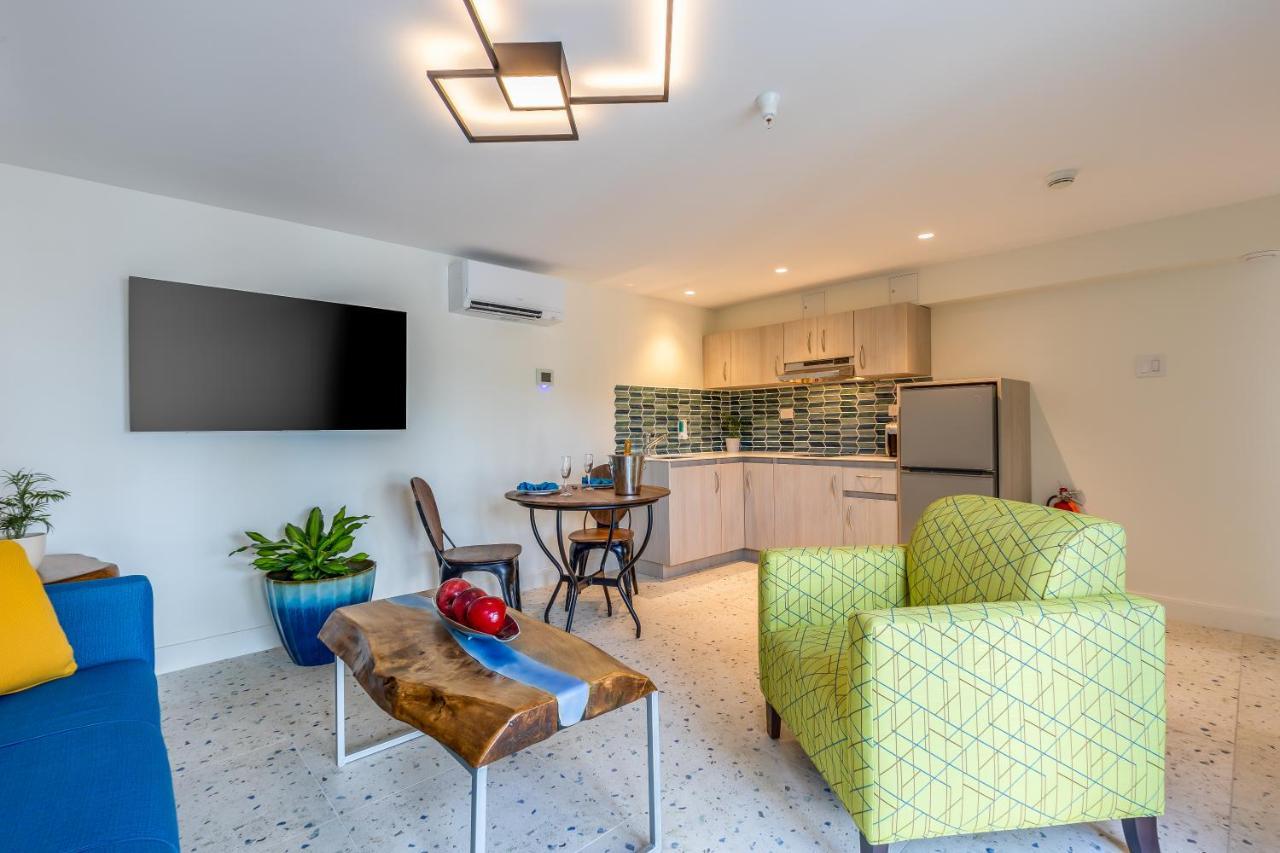 Amsterdam Manor 4*
