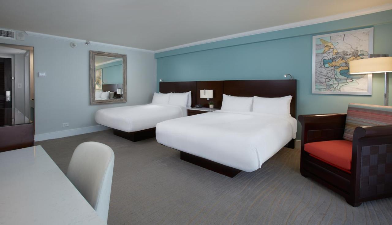Aruba Marriott & Stellaris Casino Resort 4*