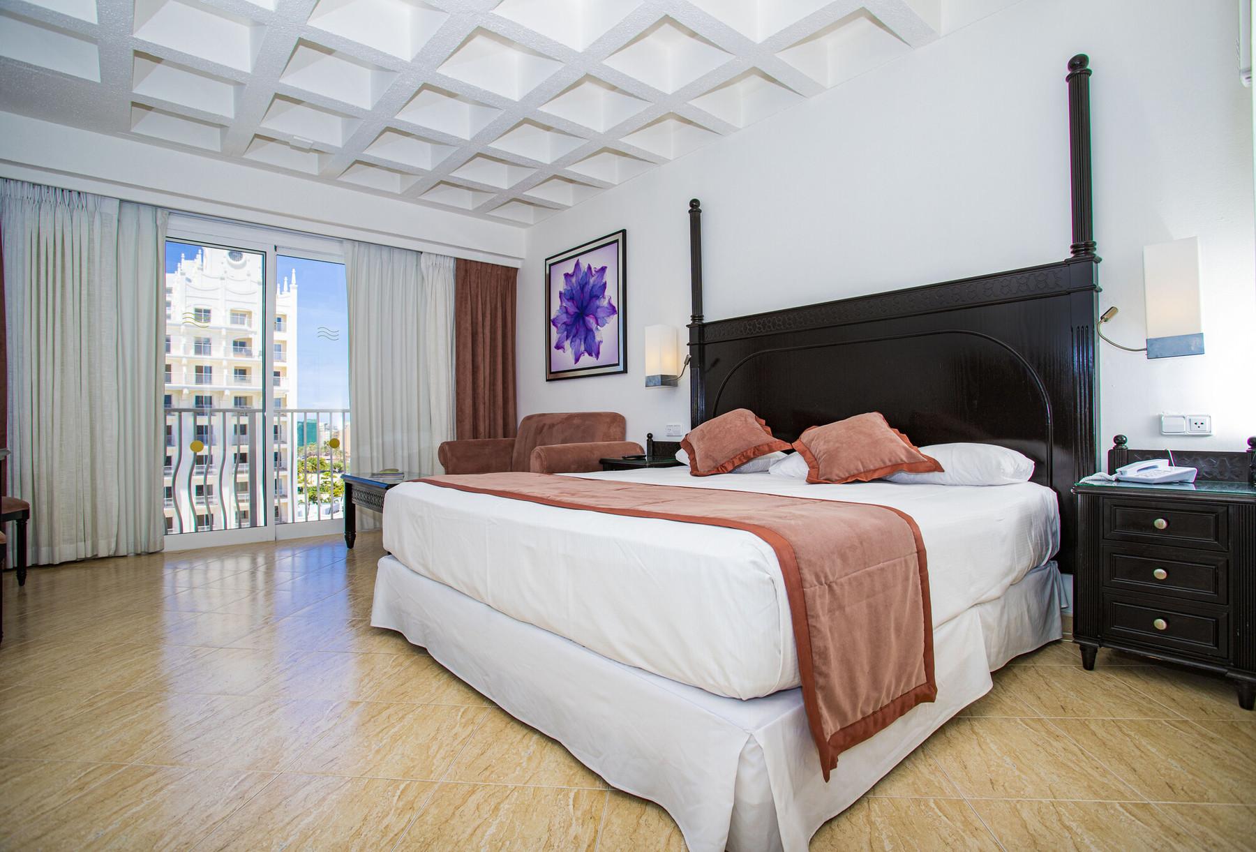 Hotel Riu Palace Aruba Palm Beach