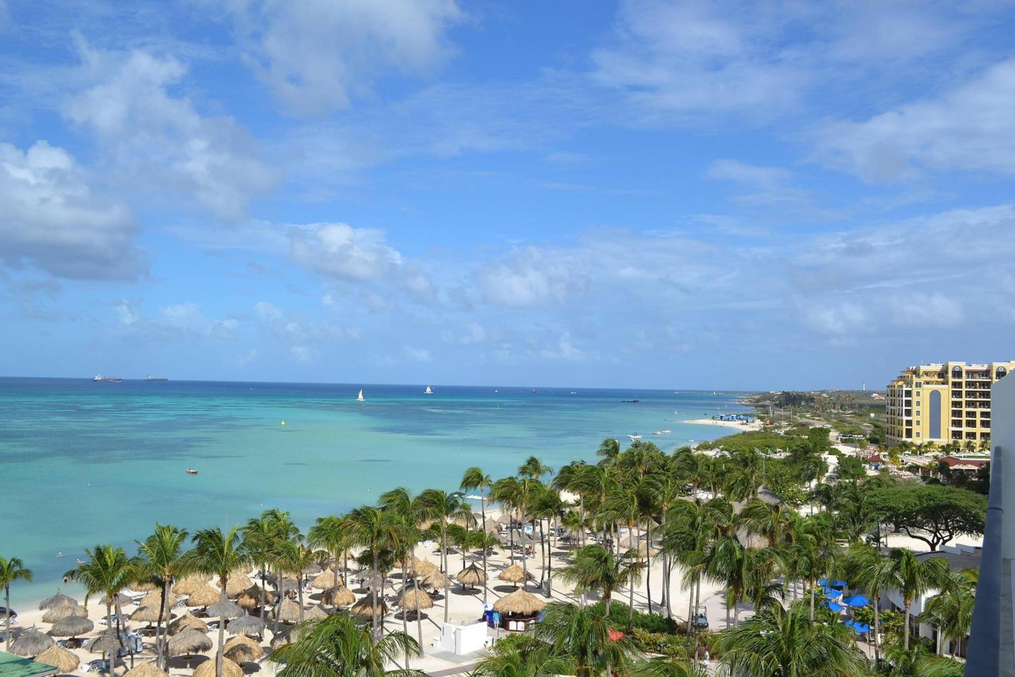 Aruba Marriott & Stellaris Casino 4*