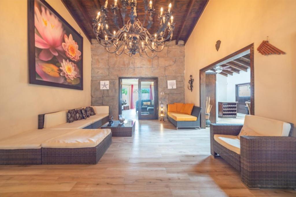 Casa Luna Villa Palm Beach