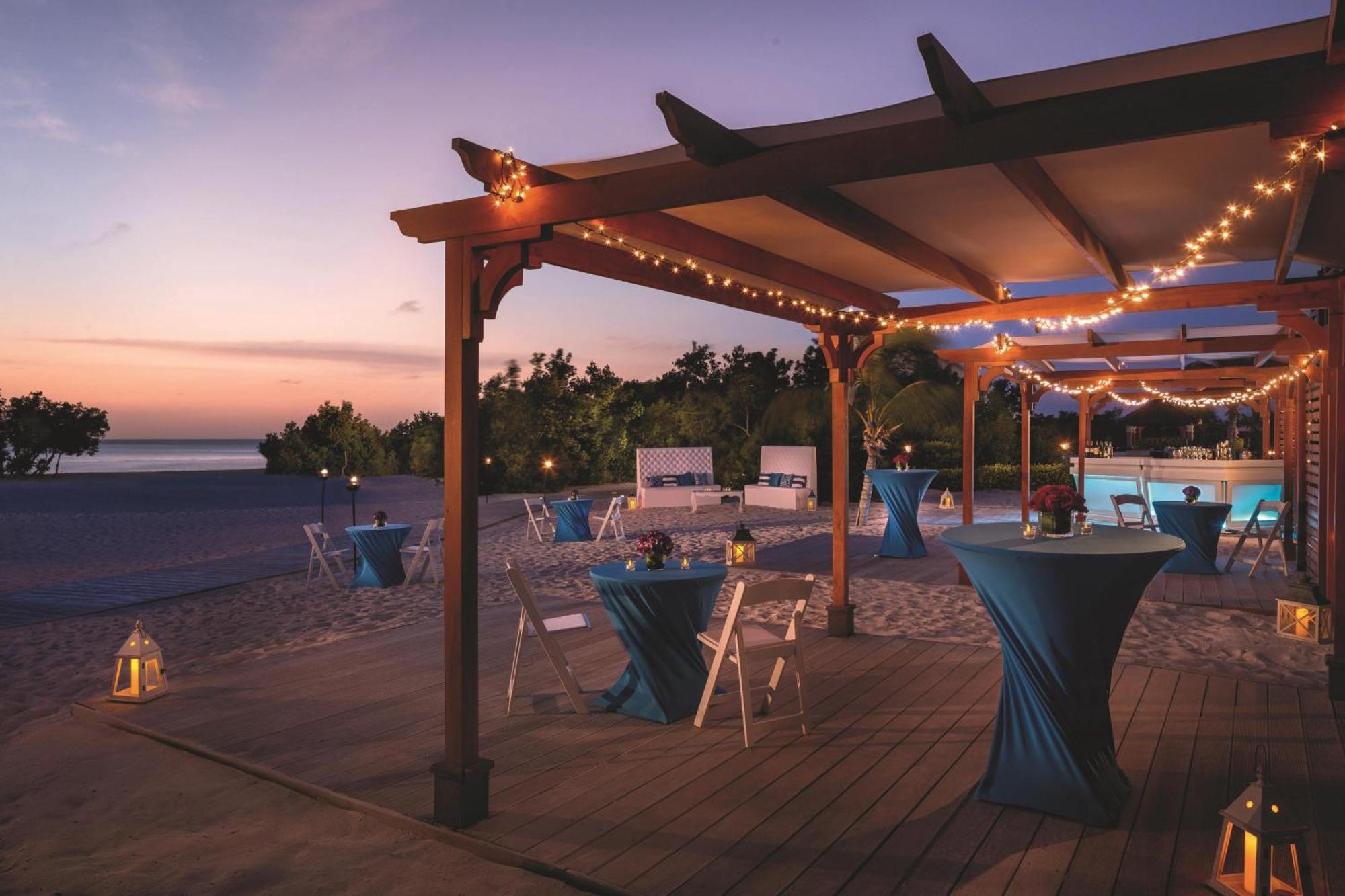 The Ritz-carlton, Aruba Hotel Palm Beach