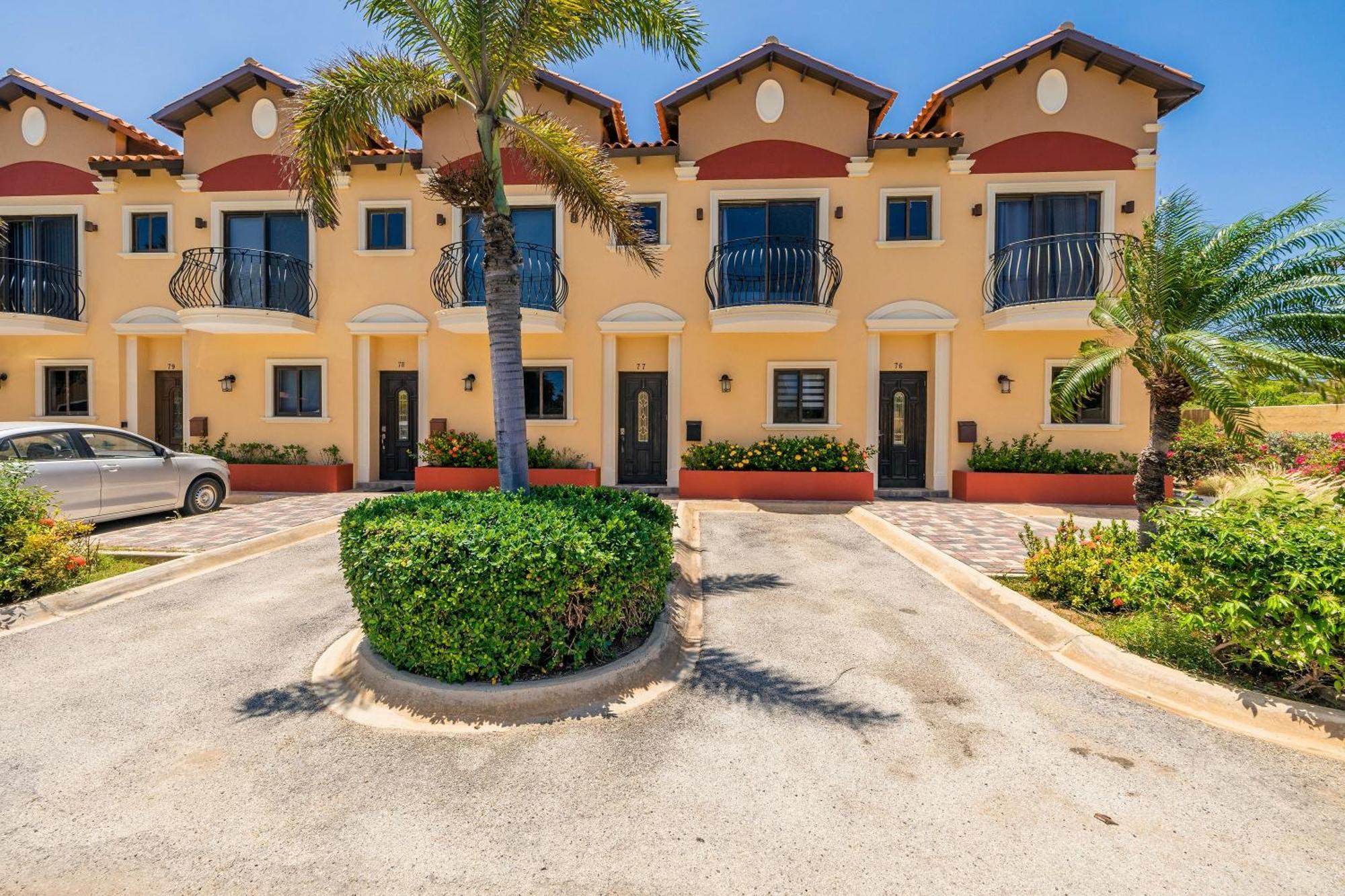 Bocobay Gold Coast * Palm Beach