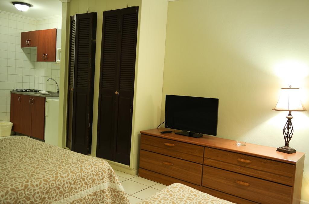 Coconut Hotel