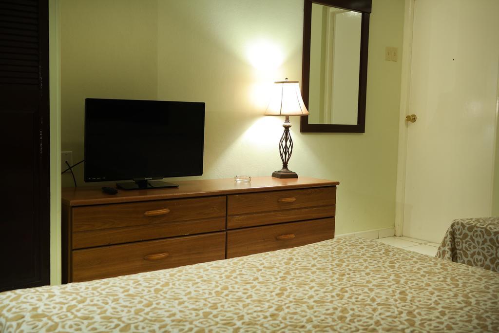 Hotel Coconut Palm Beach