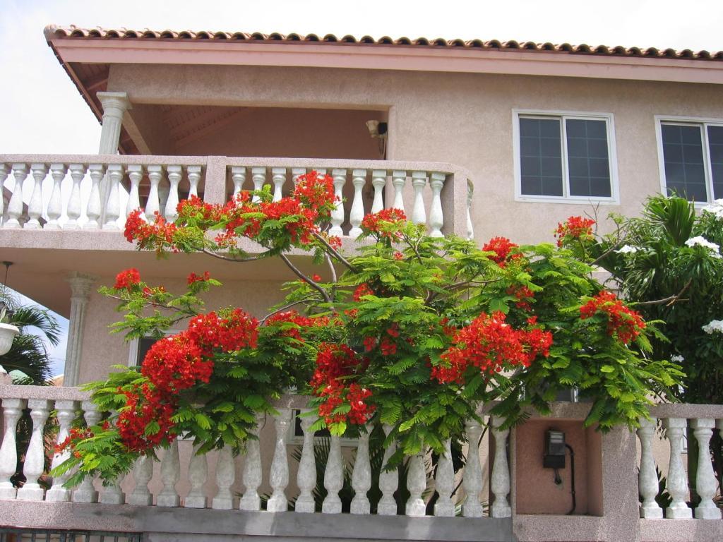 Le Chateau Ocean Aparthotel 4*