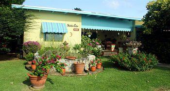 Bed & Breakfast Hidden Eden Aruba Bed And Breakfast Oranjestad