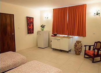 Bed & Breakfast Hidden Eden Aruba Bed And Breakfast Oranjestad