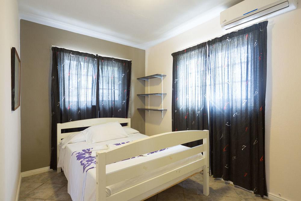 La Felicidad Aparthotel