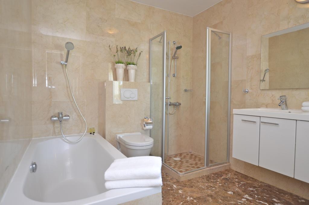Merlot Villas Aruba Palm Beach