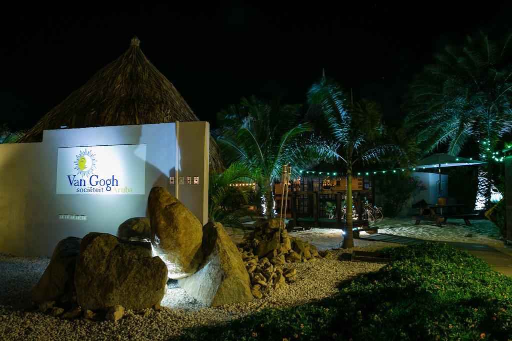 Perle D'or Aruba 3* Palm Beach