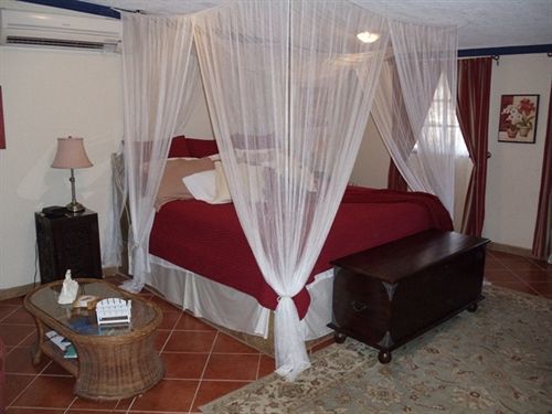 Club Arias 4*