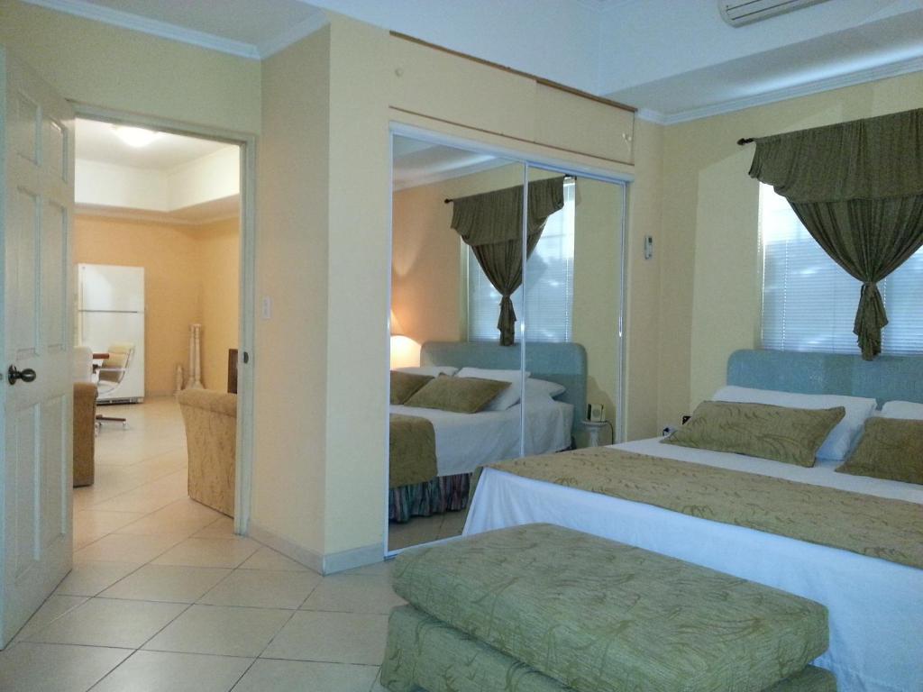 Le Chateau Ocean Aparthotel