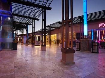 Tropical Digs Aparthotel 4*