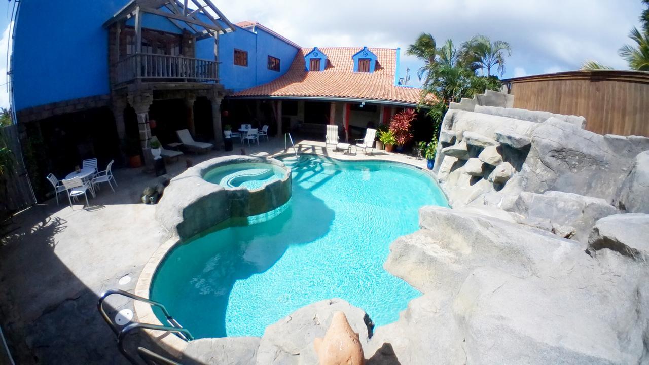 De Cuba Bed & Breakfast Bed & Breakfast 3*
