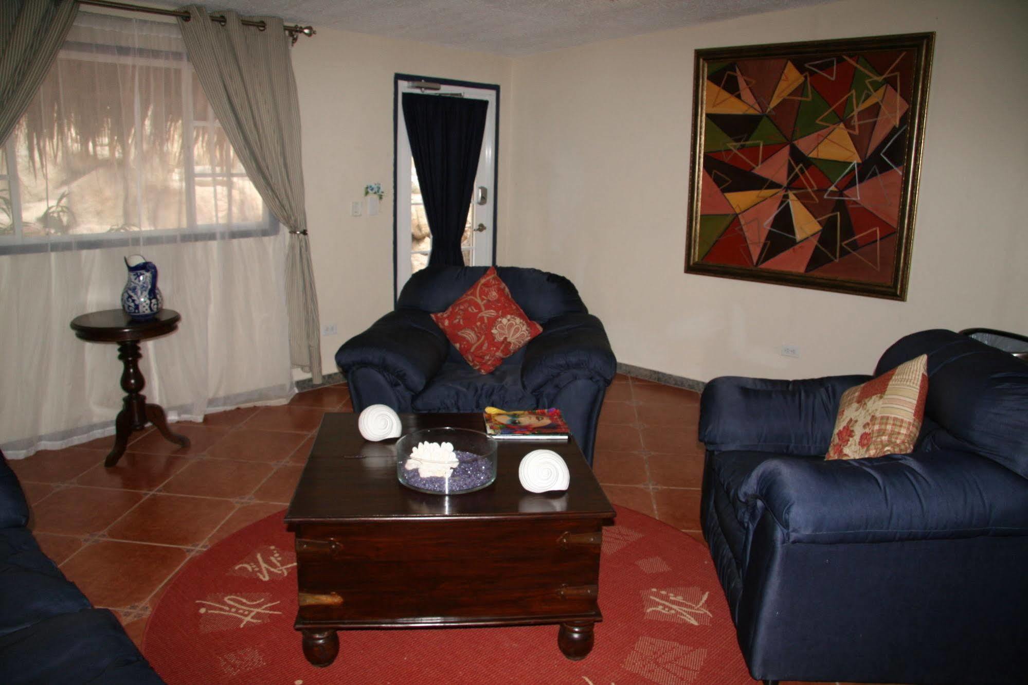Club Arias Bed & Breakfast 4*