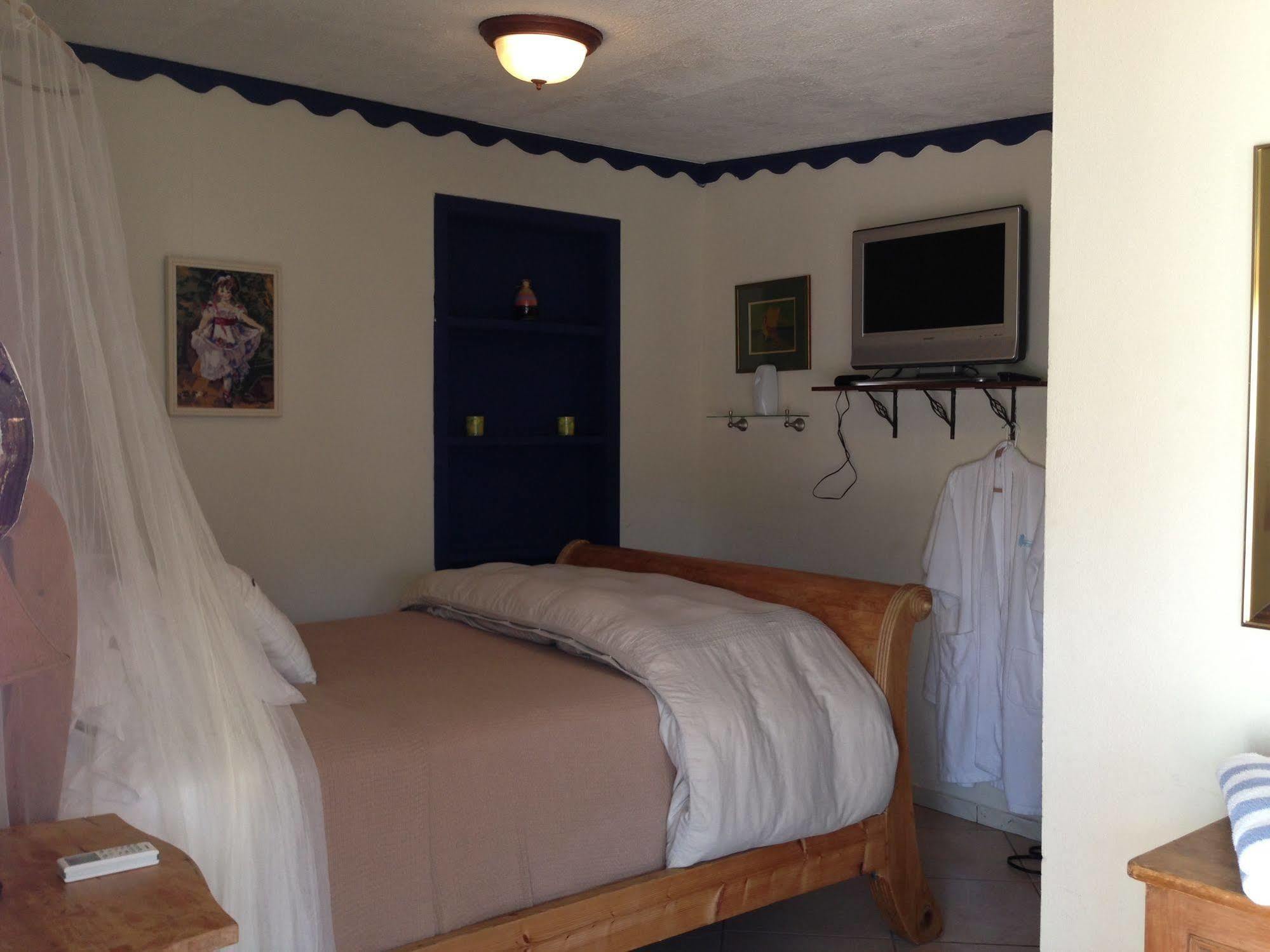 Club Arias Bed & Breakfast Savaneta