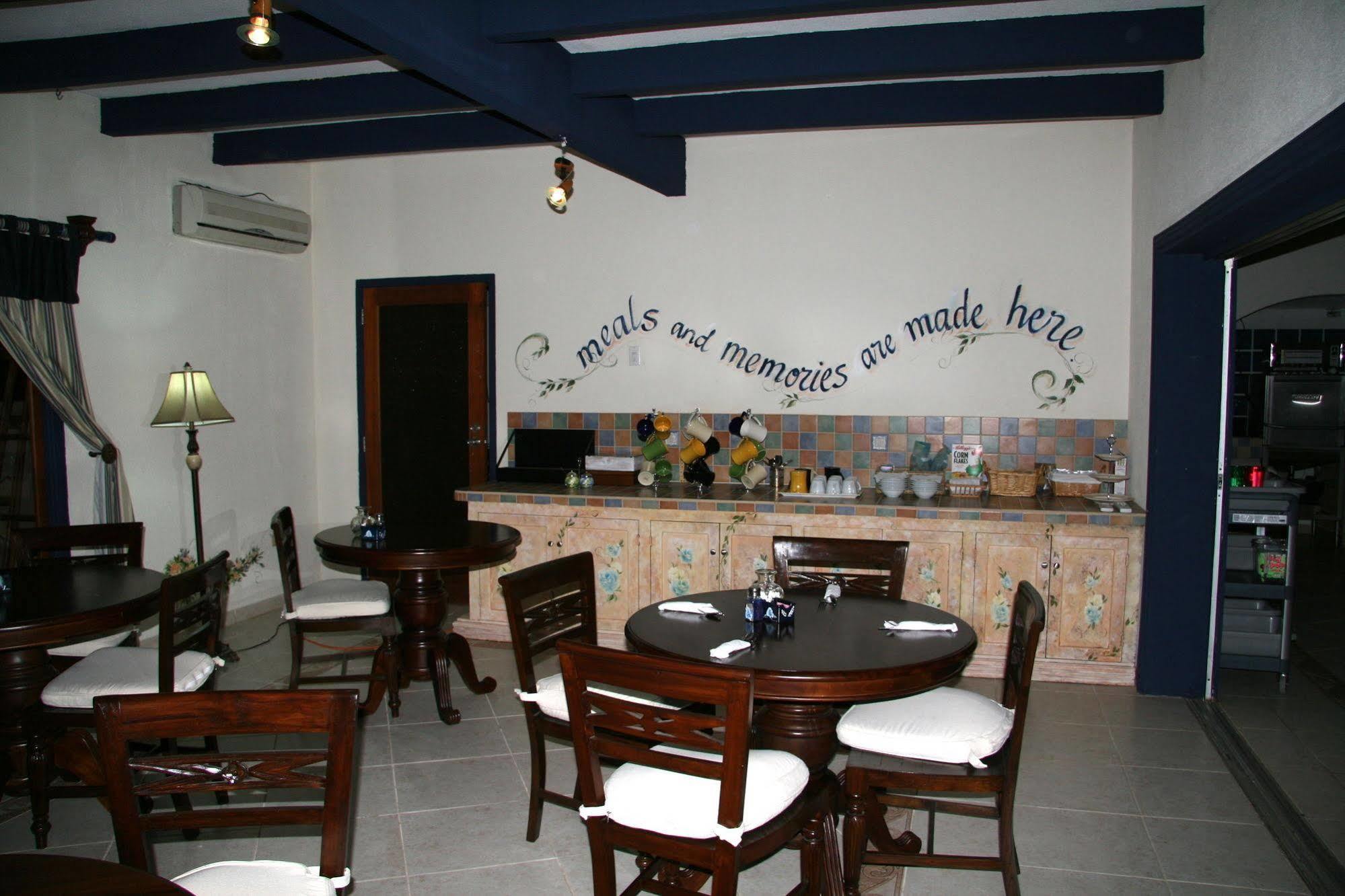 Club Arias Savaneta