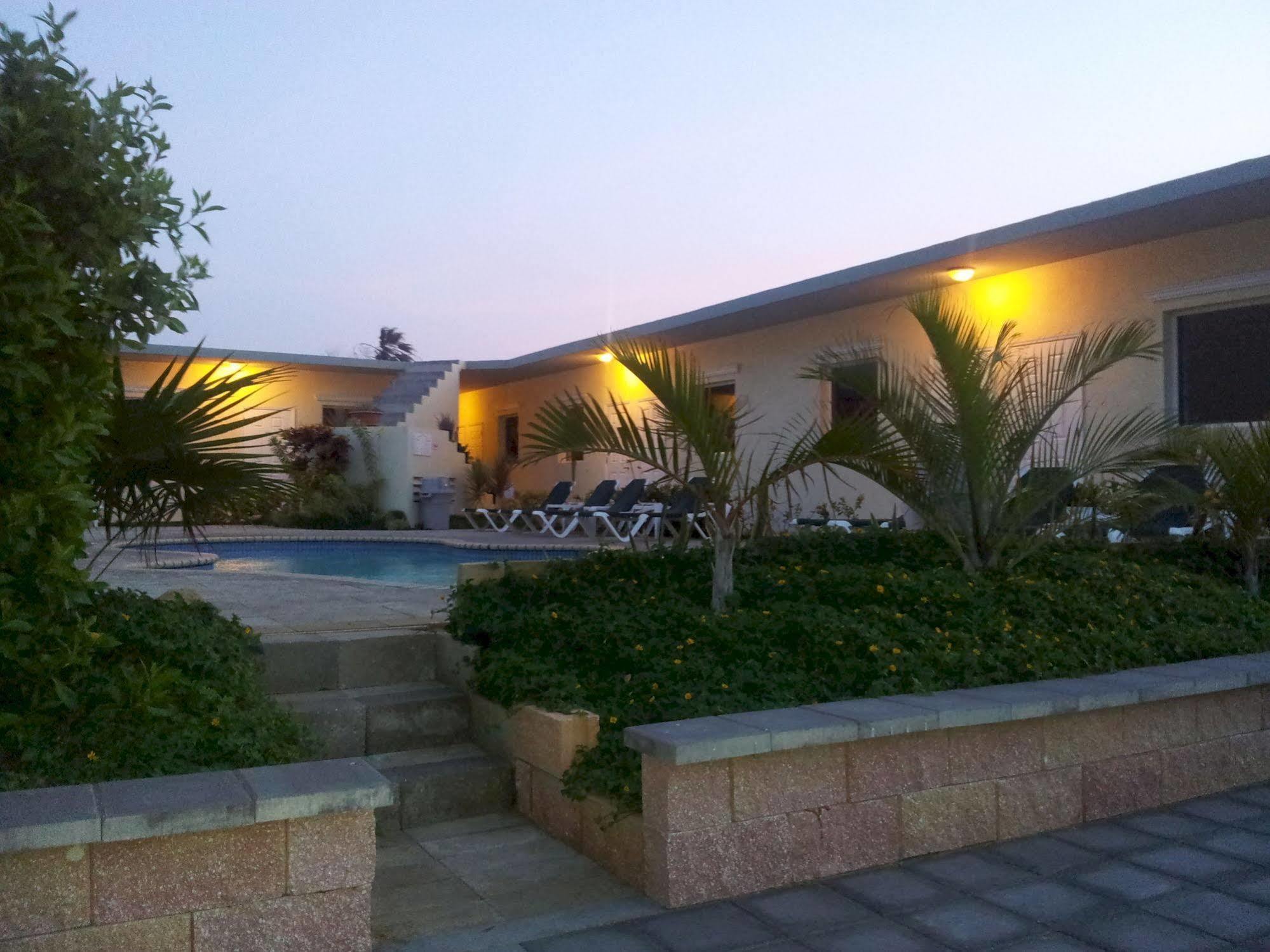 Agua Clara Eco Apartment Oranjestad