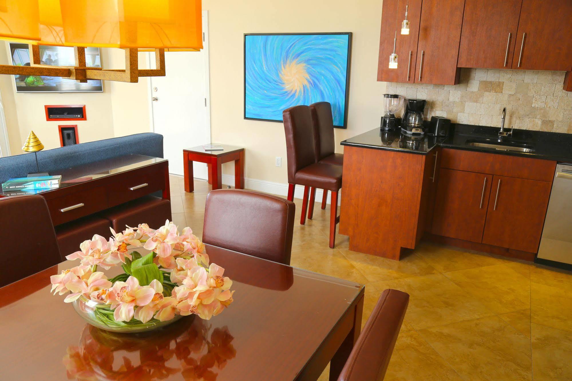 Tropical Digs Oranjestad