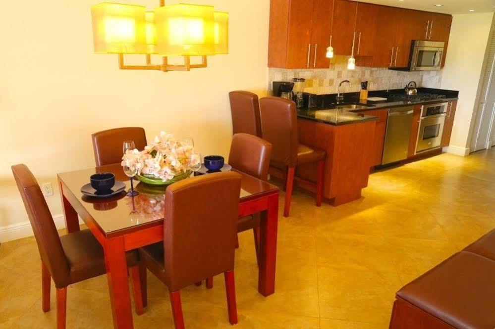 Tropical Digs Aparthotel 4*