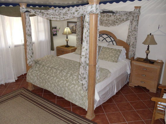 Bed & Breakfast Club Arias