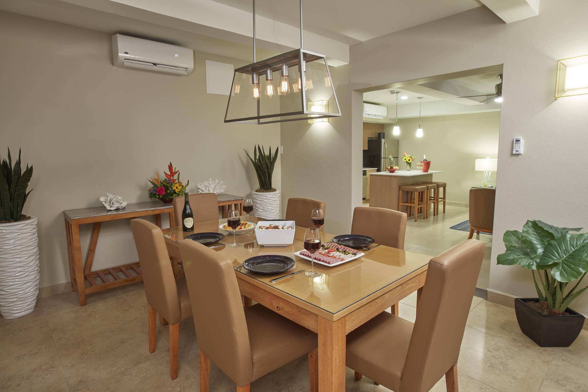 - Divi Dutch Village Resort 4*