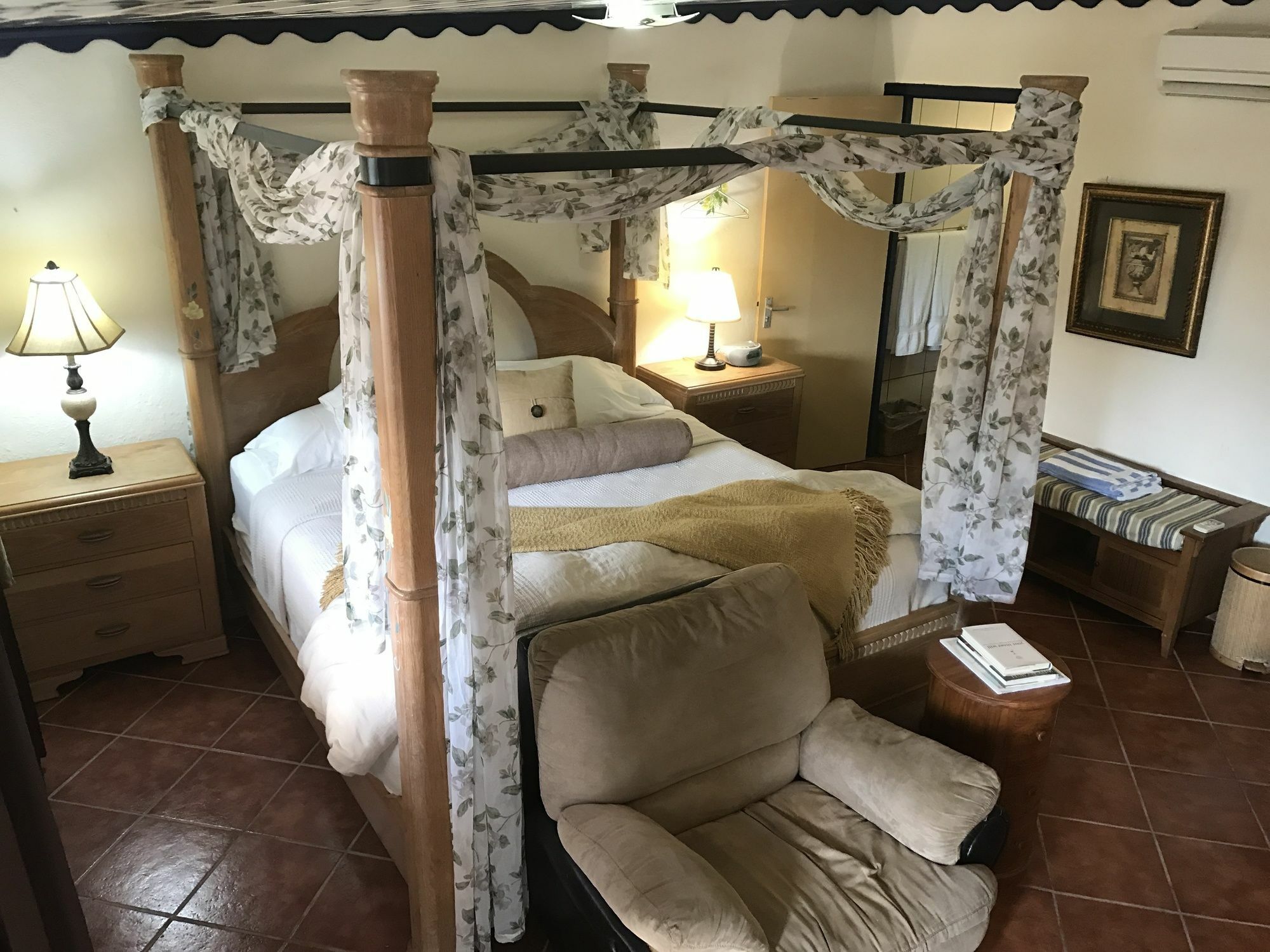 Bed & Breakfast Club Arias