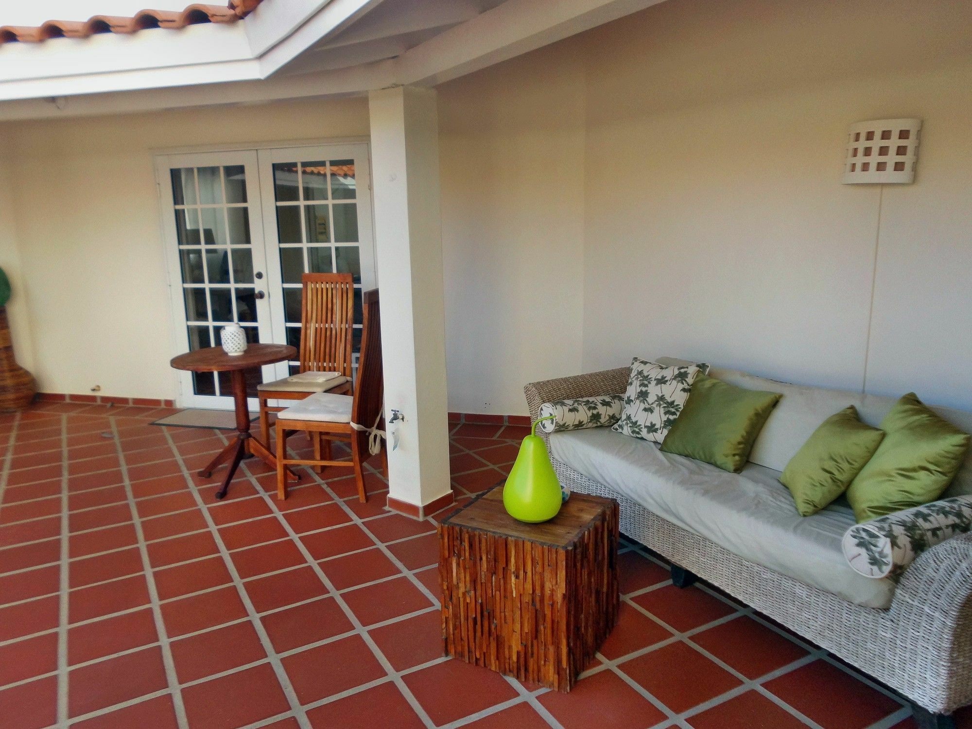 Karibu Aruba Hotel Palm Beach