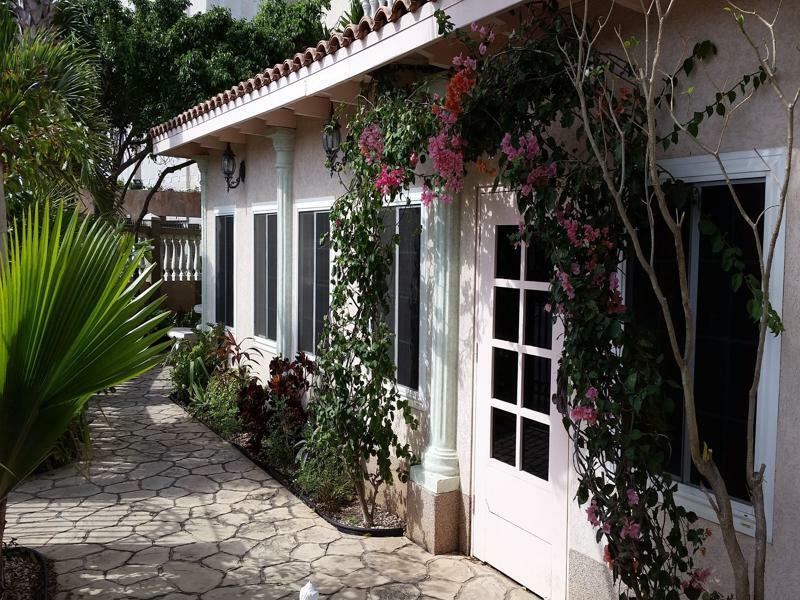 Aparthotel Le Chateau Ocean Oranjestad