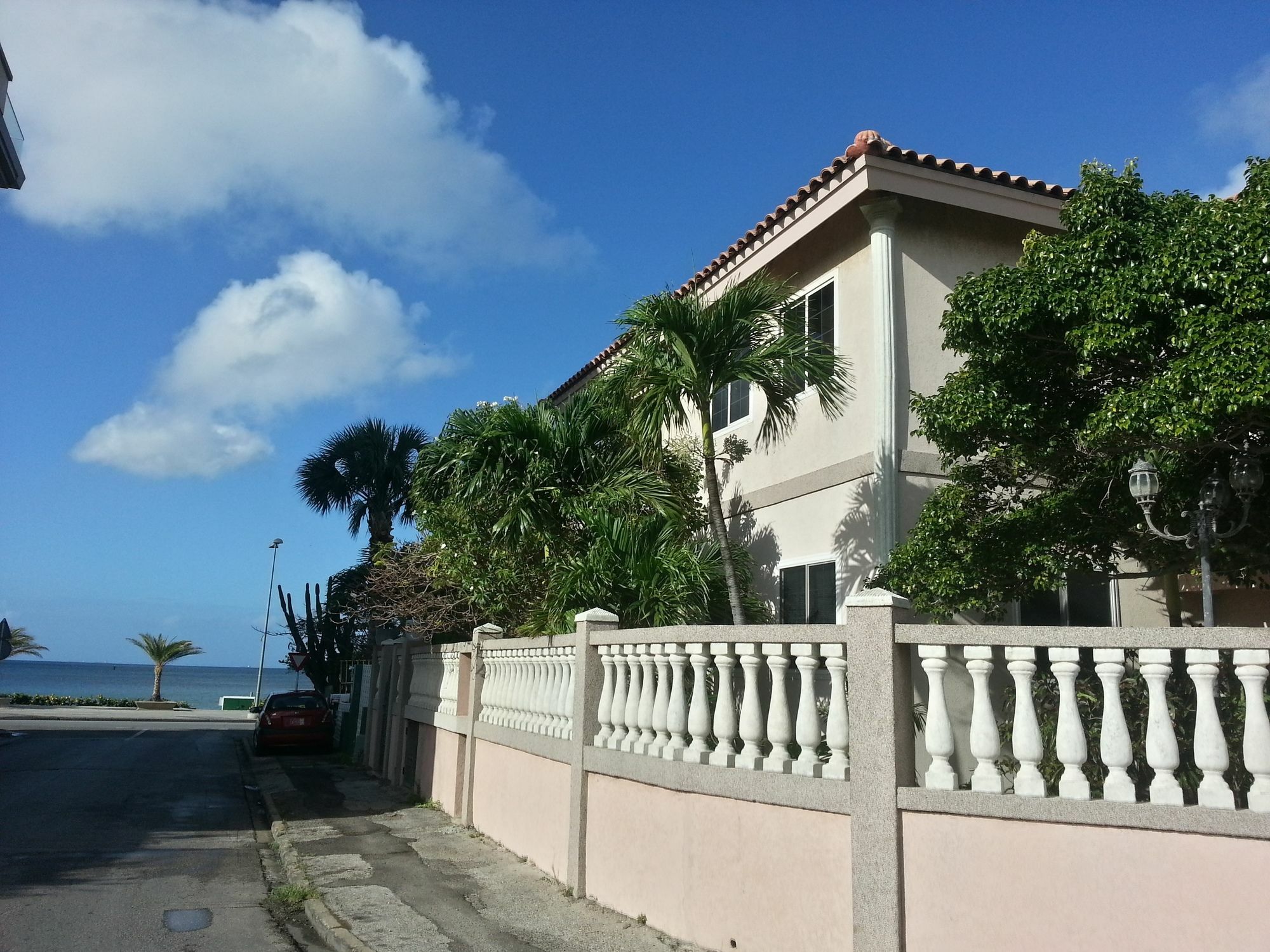 Le Chateau Ocean Aparthotel