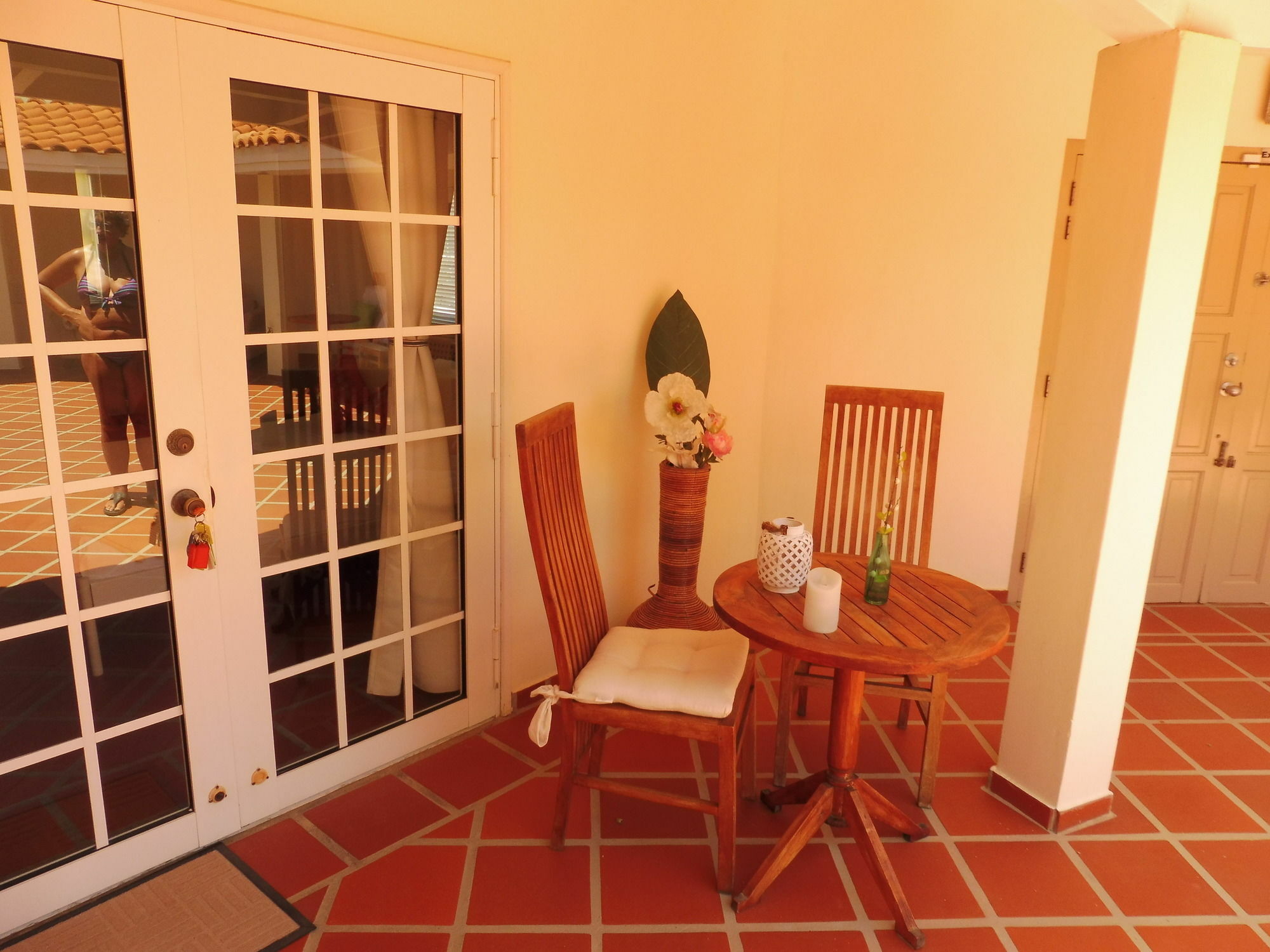 Hotel Karibu Aruba 4*