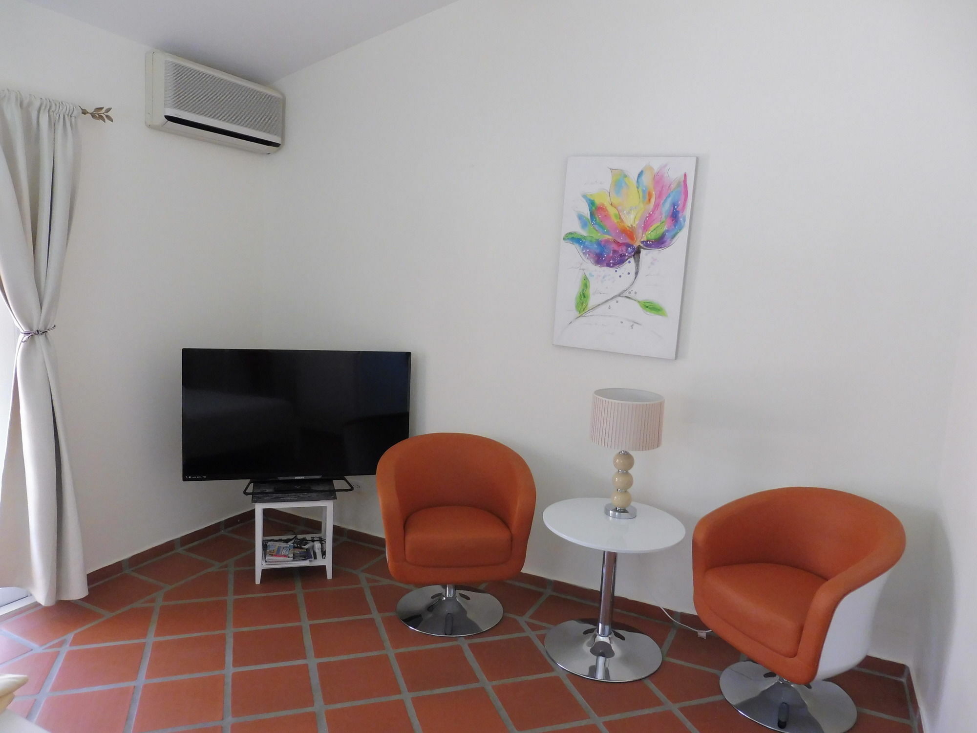 Karibu Aruba Hotel 4*