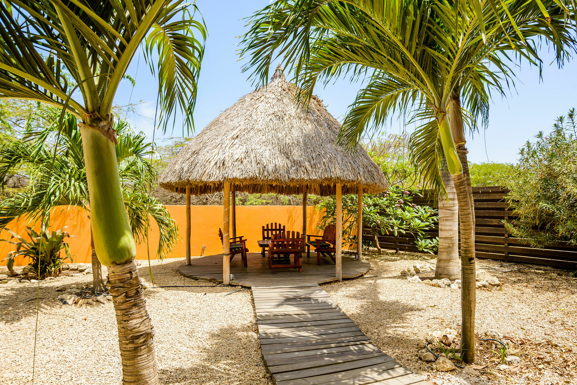 Hotel Perle D'or Aruba 3*