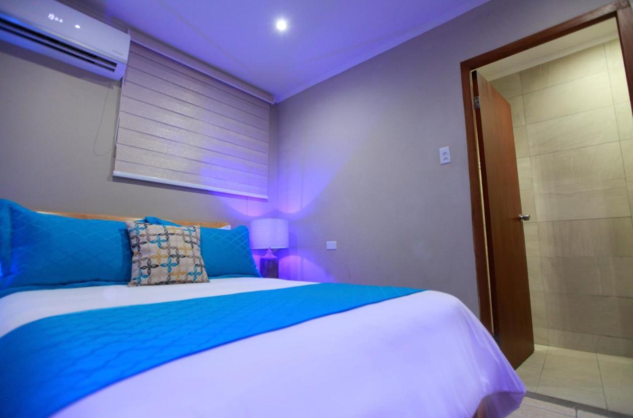 Victoria Hotel 2*