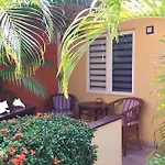 Carinas Studio Apartments