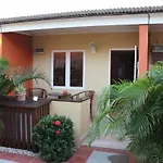 Carinas Studio Apartments