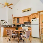Villa Paradise With Private Pool And Jacuzzi Not Heated
