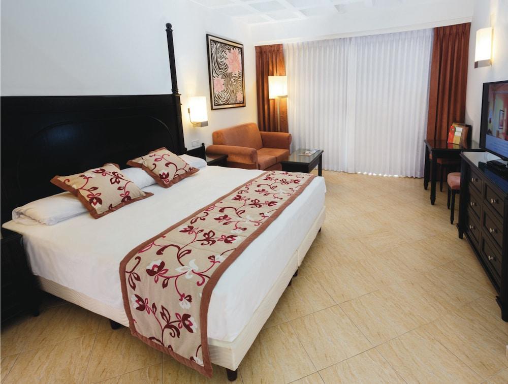 Hotel Riu Palace Aruba Palm Beach