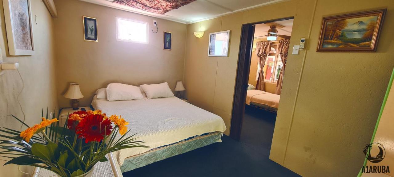 A1 Aruba Aparthotel 2*