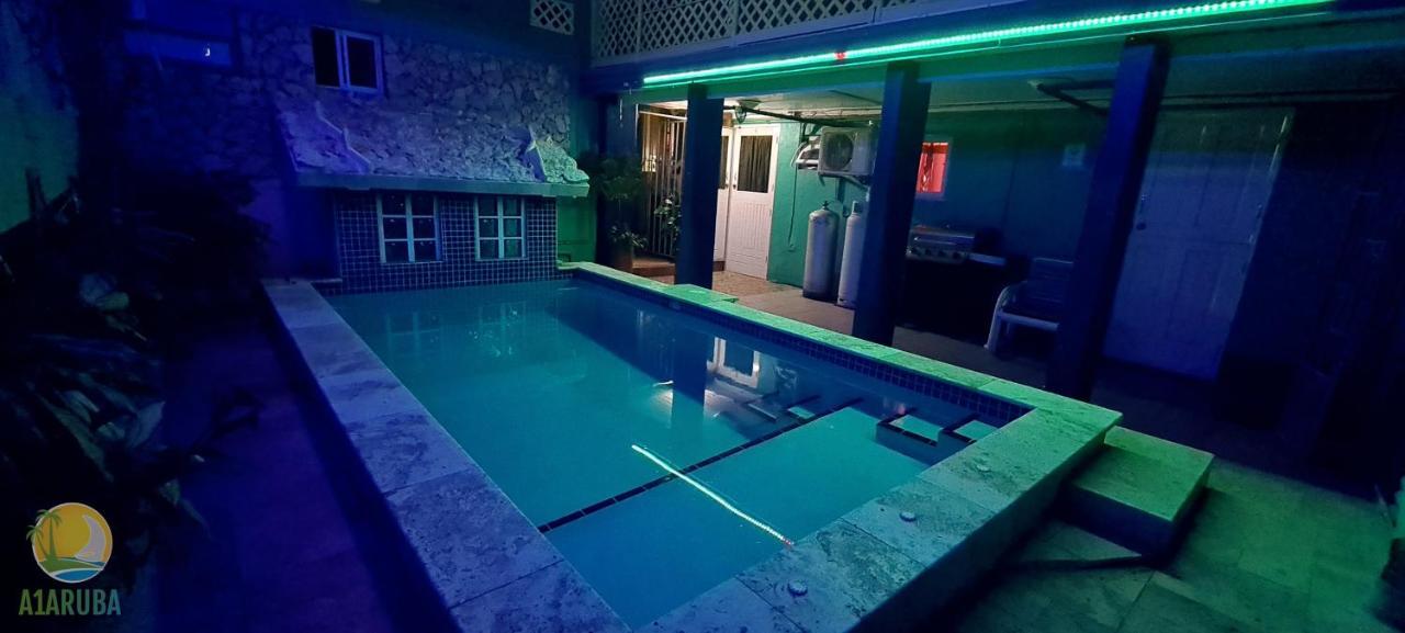 A1 Aruba Aparthotel 2*