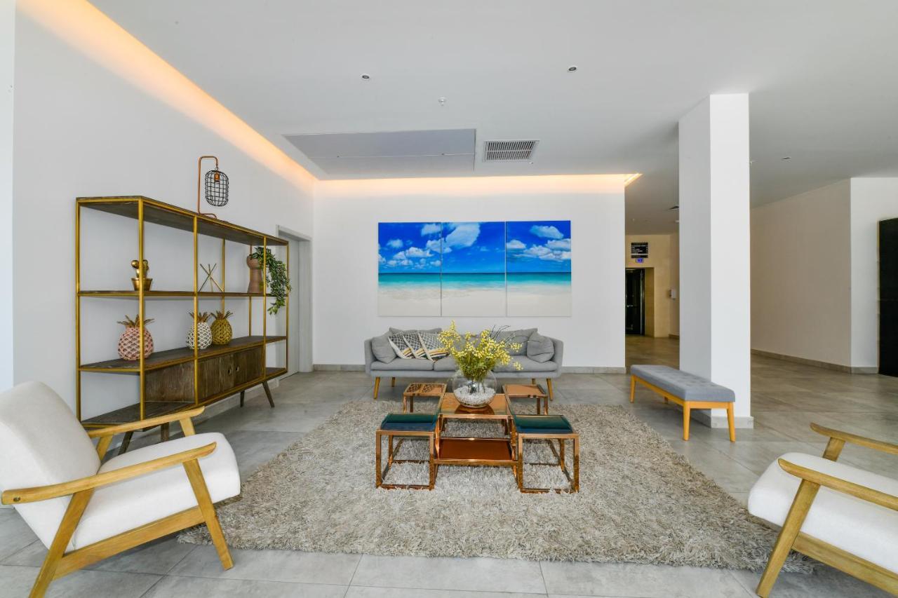 Stylish Luxury Condo, Location, Ocean View, Pool Apartamento *