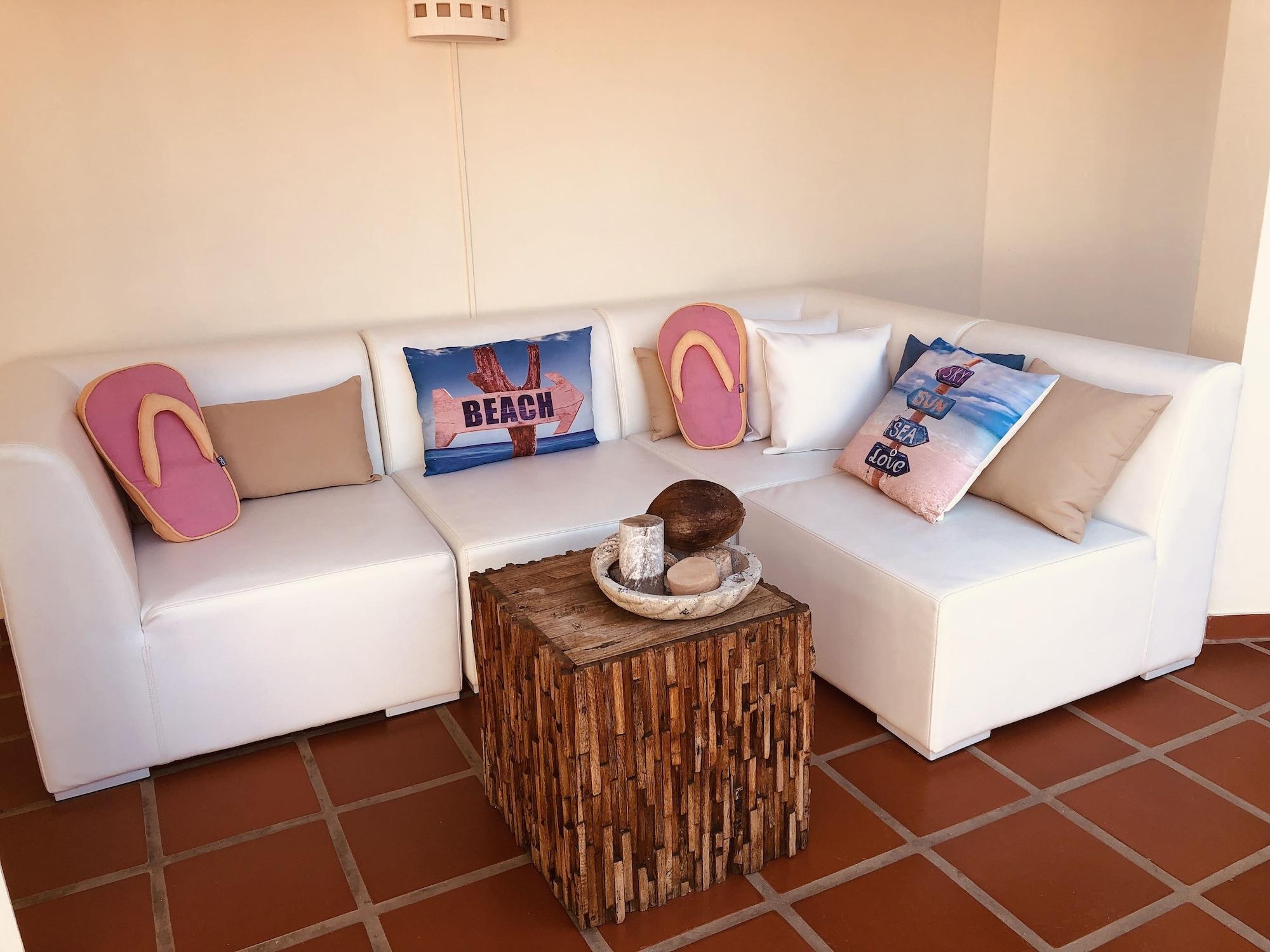 Hotel Karibu Aruba Palm Beach