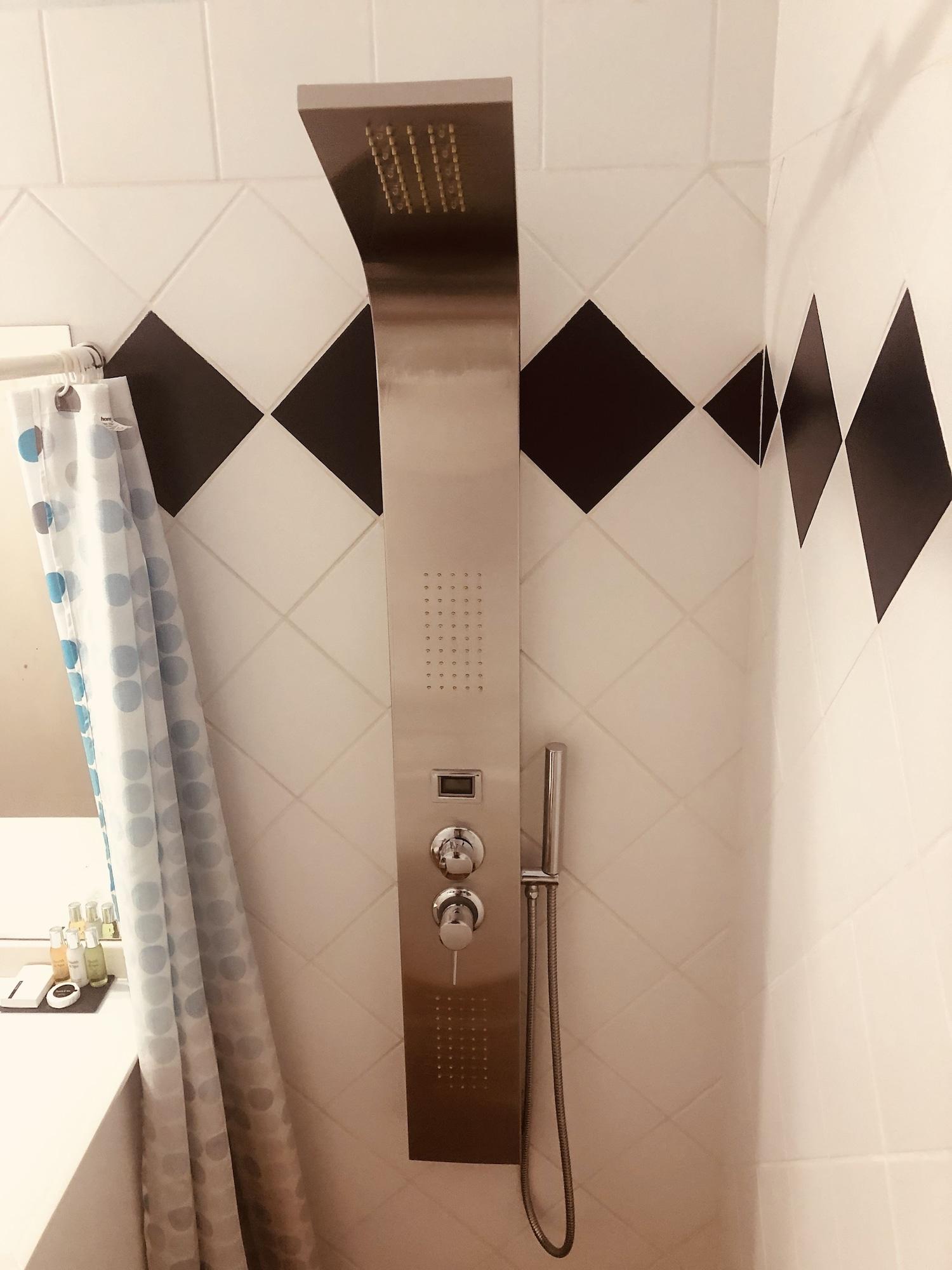 Karibu Aruba Palm Beach