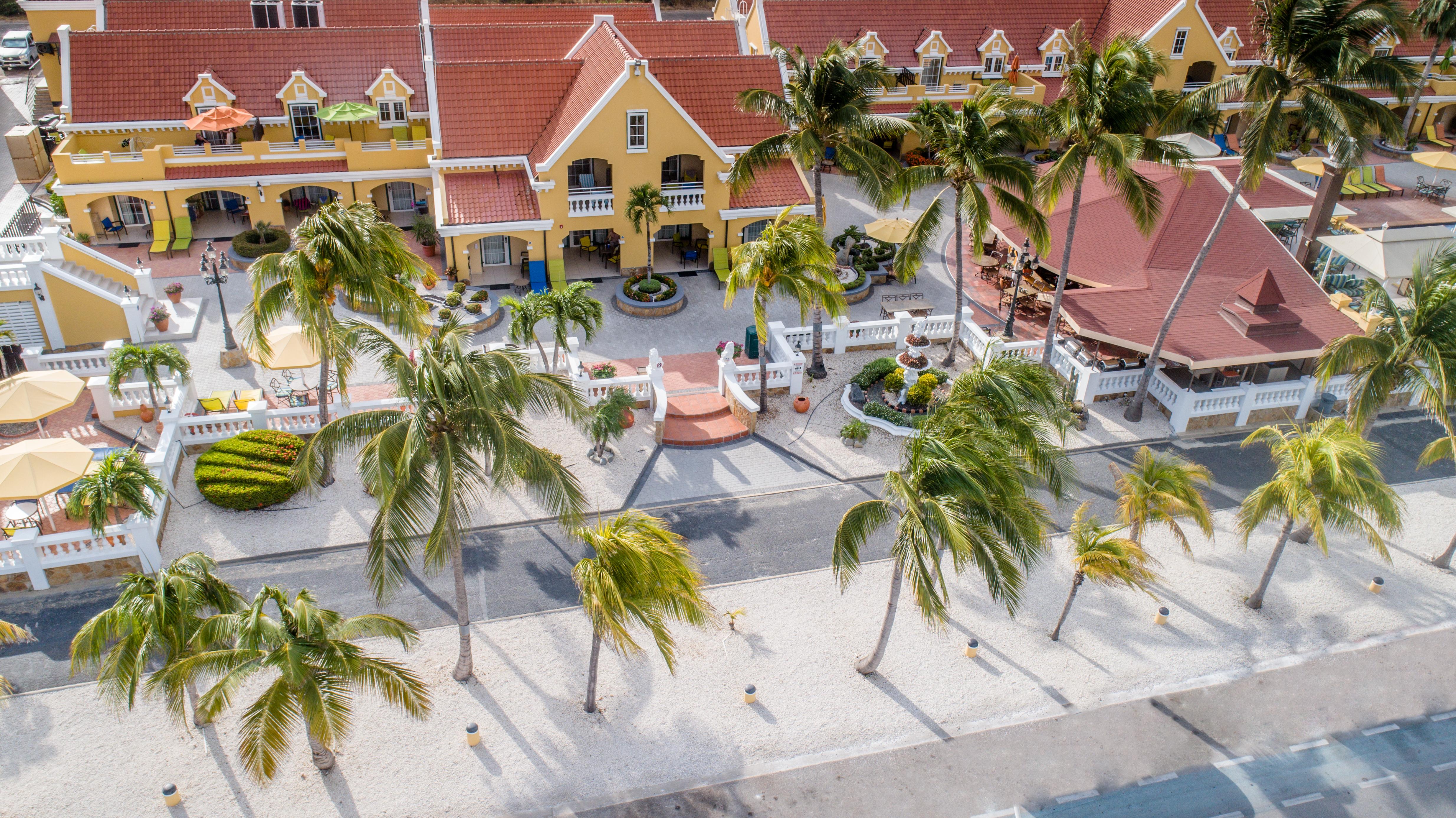 Amsterdam Manor Resort 4*