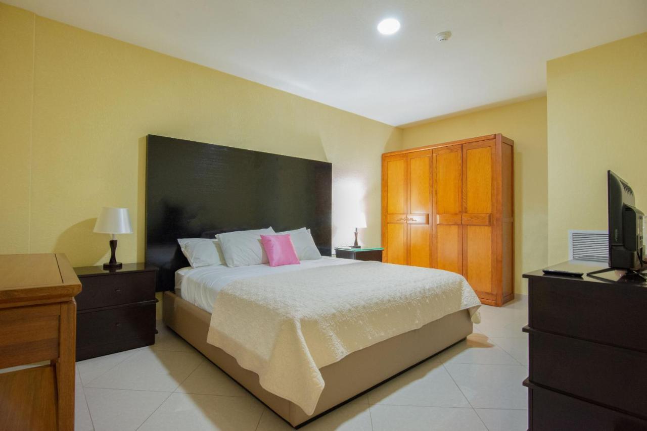 Bay Harbor Luxury 1 Bedroom Apartment *