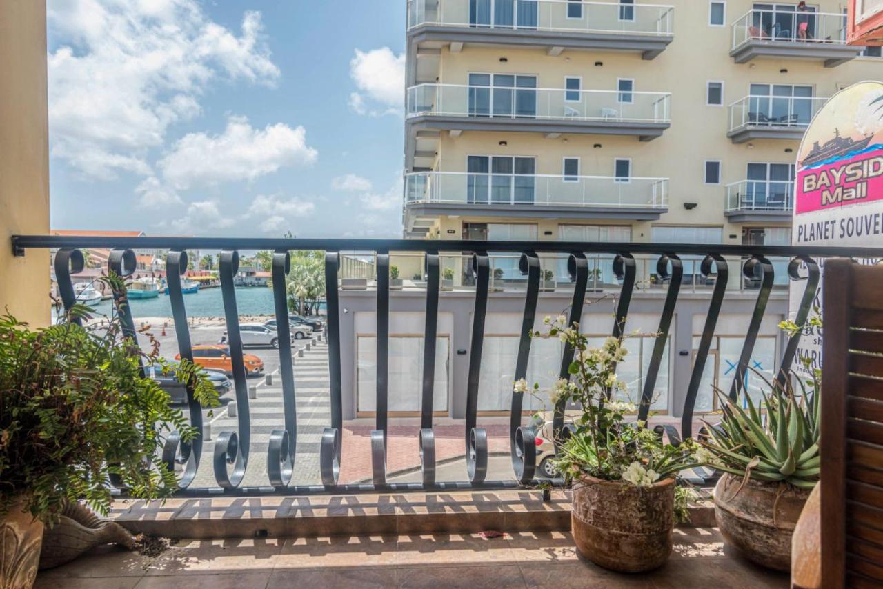 Bay Harbor Luxury 1 Bedroom Apartment Oranjestad