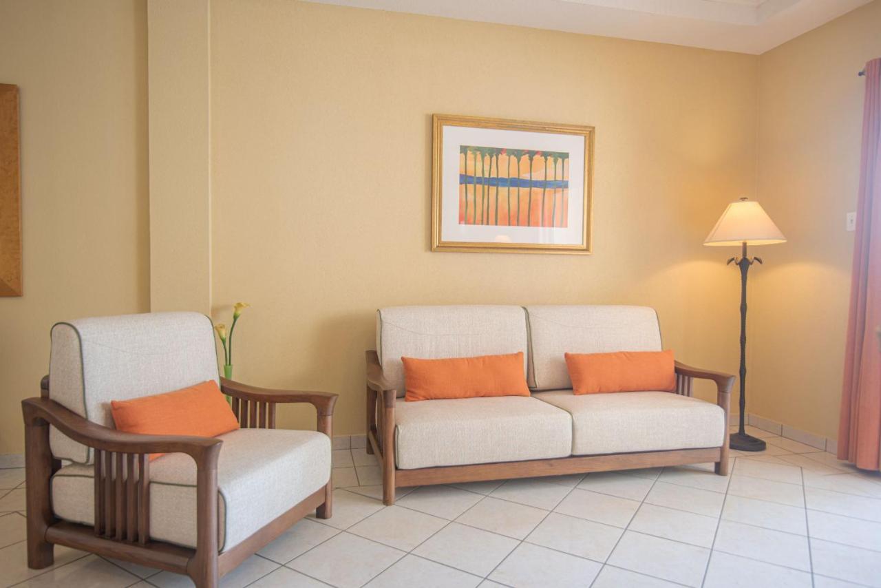Bay Harbor Luxury 1 Bedroom * Oranjestad