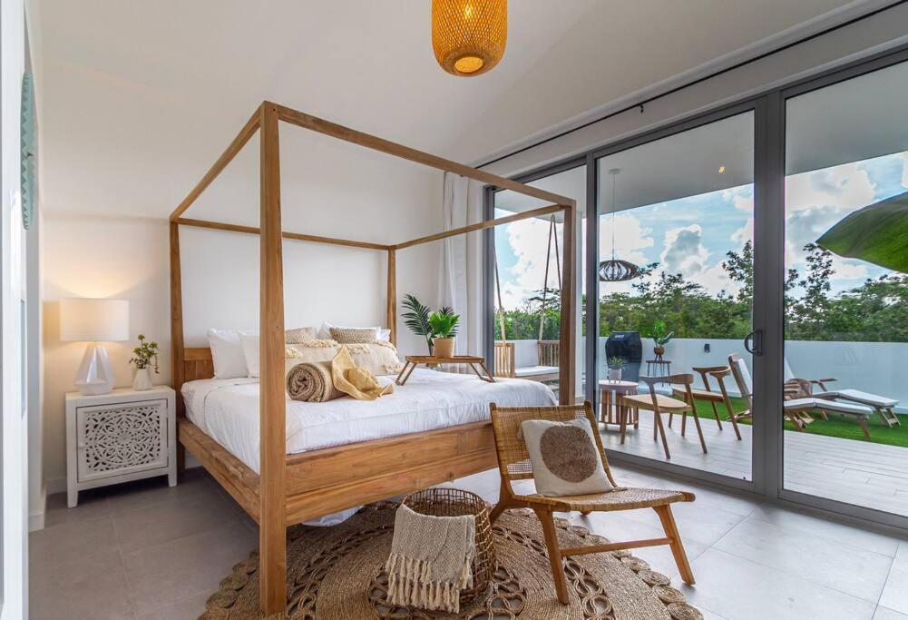 3 Bdrm 2 Bath With Private Pool- Azure Residences Pousada