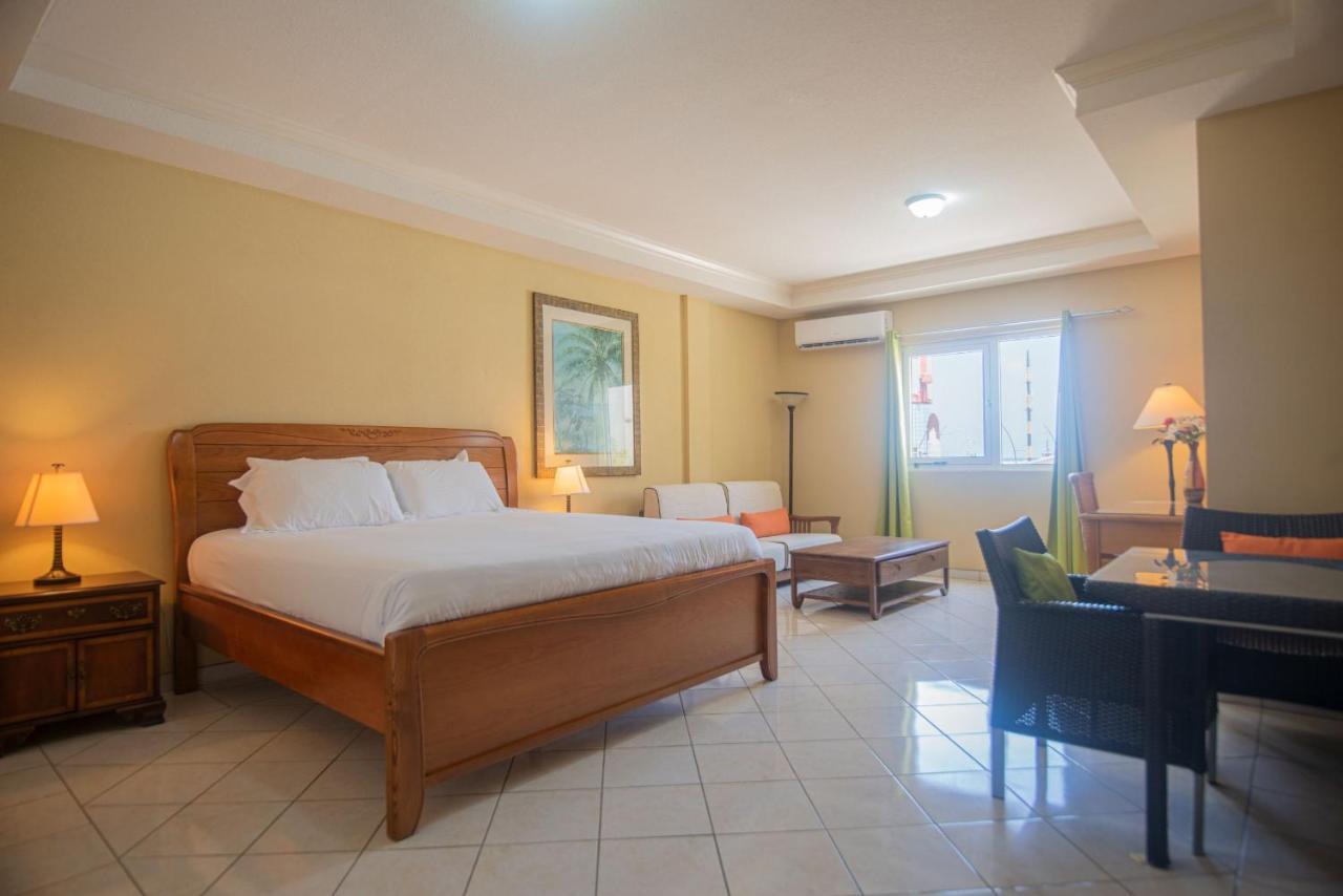 Bay Harbor Luxury 1 Bedroom * Oranjestad
